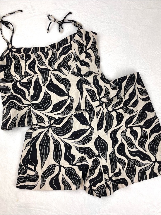 Zara Other - Zara Black & Cream Leaf-Print Two-Piece Set